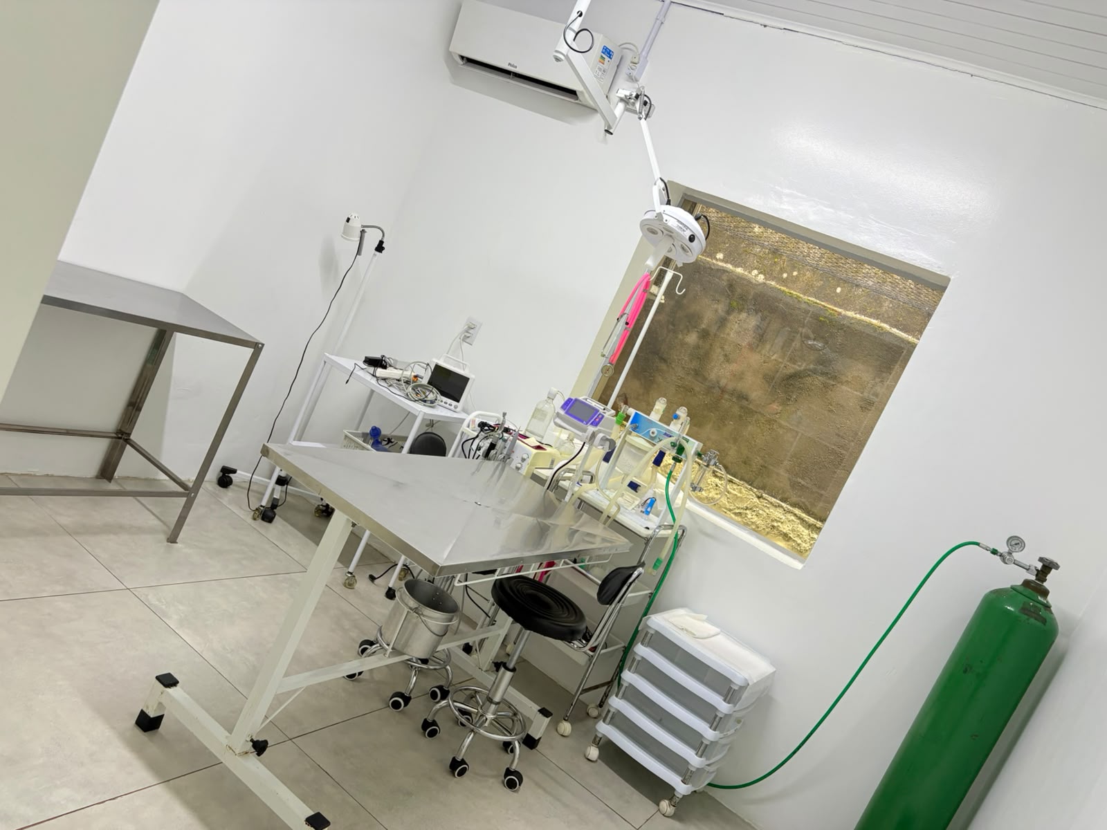 Sala cirúrgica da Pet Help